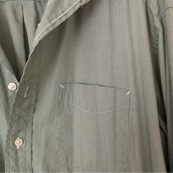 Tommy Hilfiger button up - Picture 4 of 5